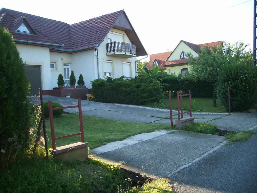 Porat House Appartement Zalakaros Buitenkant foto
